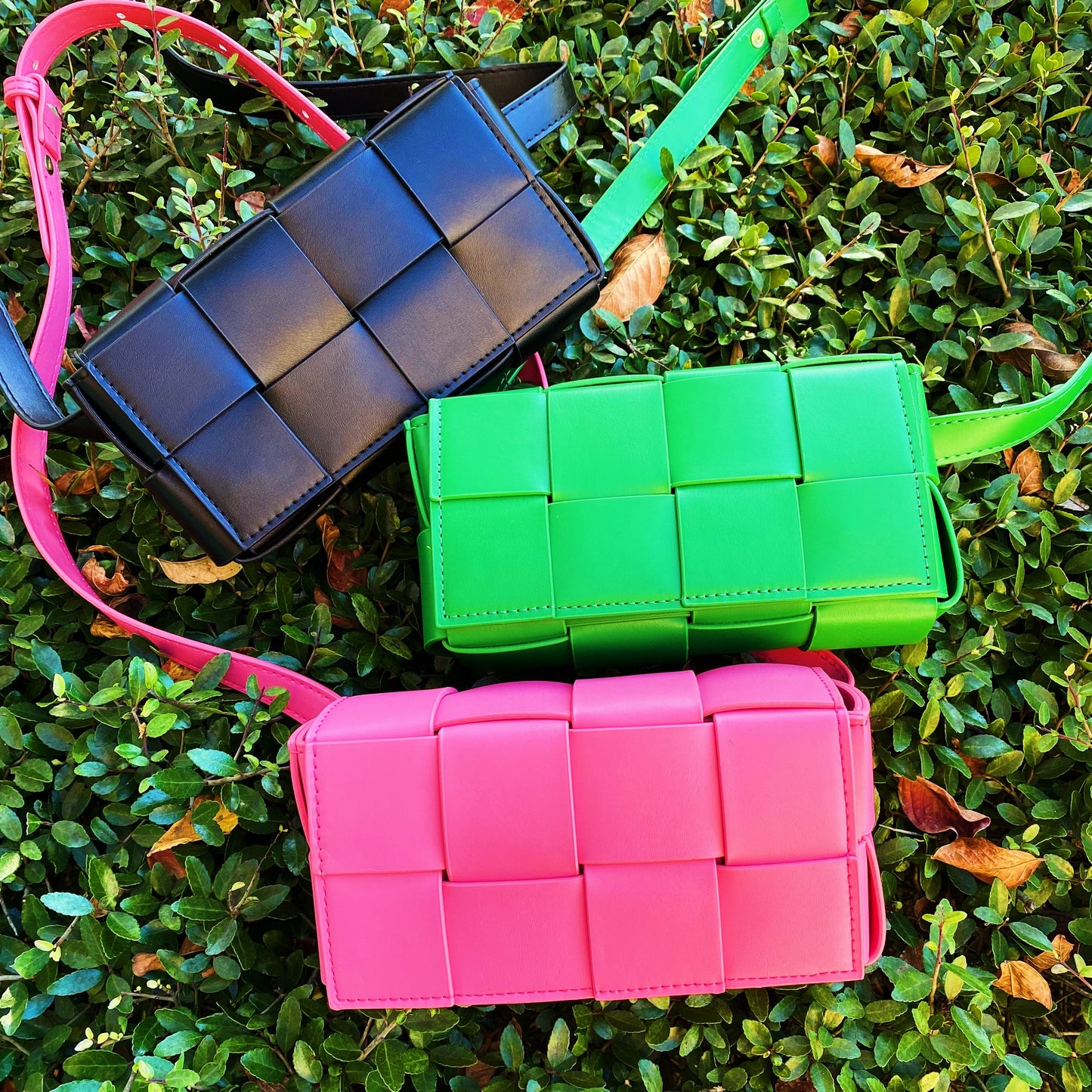 Candy Cube Woven Crossbody – Stylish & Compact